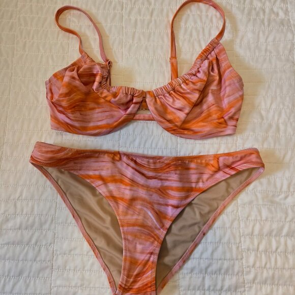 Shade & Shore 2 Piece Bikini Set- 34D top & Med Bottom - NWOT $10 - Bundle Only - Picture 2 of 4